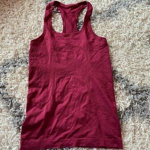 lululemon swiftly tech racerback persian red, sz 2